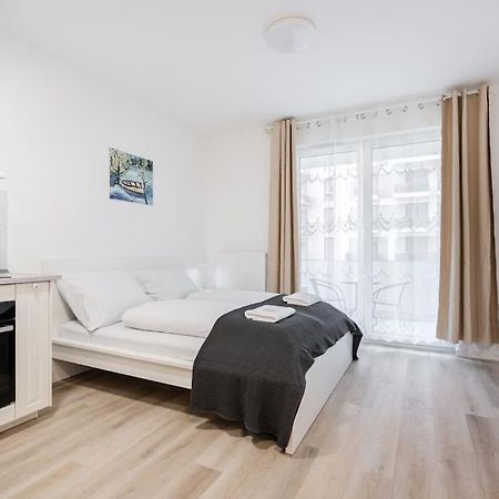 Oaks Studio With Balcony บูดาเปสต์ ภายนอก รูปภาพ